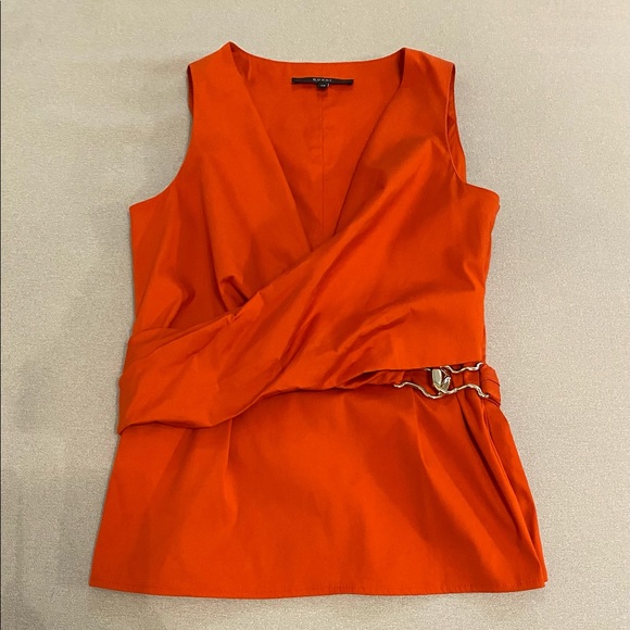 Authentic Gucci top - Picture 6 of 10